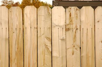 wooden privacy fence installation in long beach california